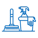 Valymo įrankiai, šluota, pirštinės, purkštukas ir kibiras